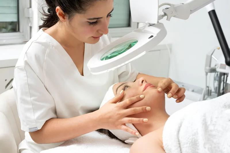 A dermatology skin treatment session